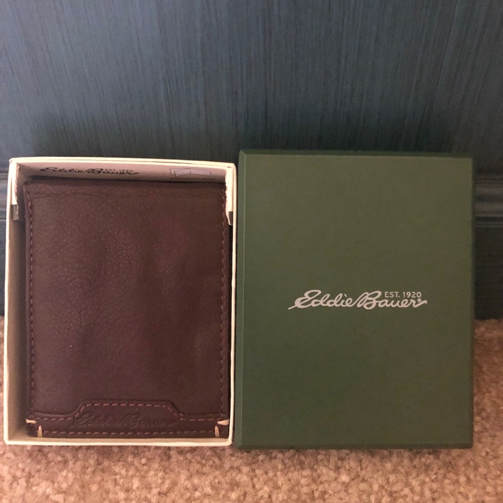 Eddie Bauer Men’s Wallet